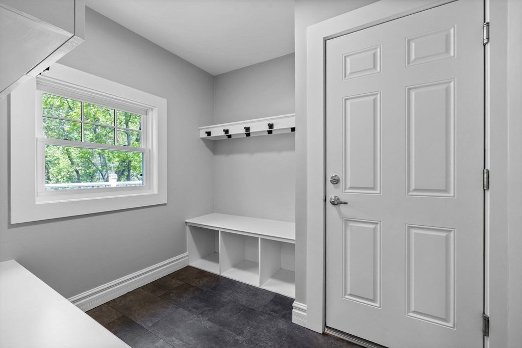 Newton, Massachusetts, 02460, United States, 5 Bedrooms Bedrooms, ,4 BathroomsBathrooms,Residential,Active,1934756