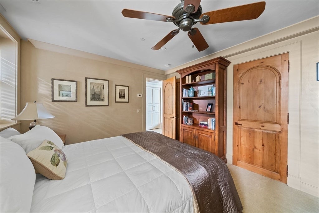 Boston, Massachusetts, 02108, United States, 3 Bedrooms Bedrooms, ,4 BathroomsBathrooms,Residential,Active,1960165