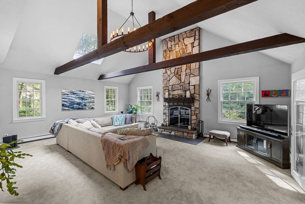 Norwell, Massachusetts, 02061, United States, 4 Bedrooms Bedrooms, ,4 BathroomsBathrooms,Residential,Active,1952760