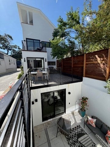 Cambridge, Massachusetts, 02141, United States, 4 Bedrooms Bedrooms, ,5 BathroomsBathrooms,Residential,Active,1945450