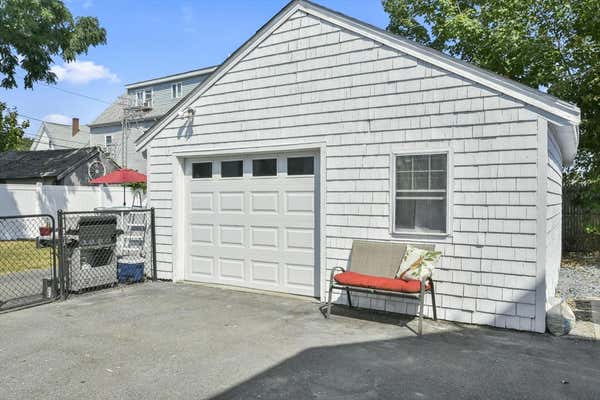 425 WASHINGTON ST, TAUNTON, MA 02780, photo 4 of 33