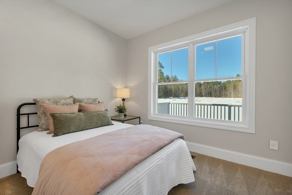 Amherst, New Hampshire, 03031, United States, 6 Bedrooms Bedrooms, ,5 BathroomsBathrooms,Residential,Active,2045750