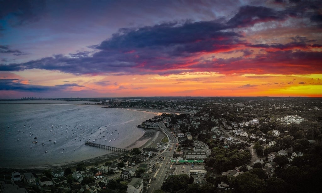 Swampscott, Massachusetts, 01907, United States, 3 Bedrooms Bedrooms, ,2 BathroomsBathrooms,Residential,Active,2007069