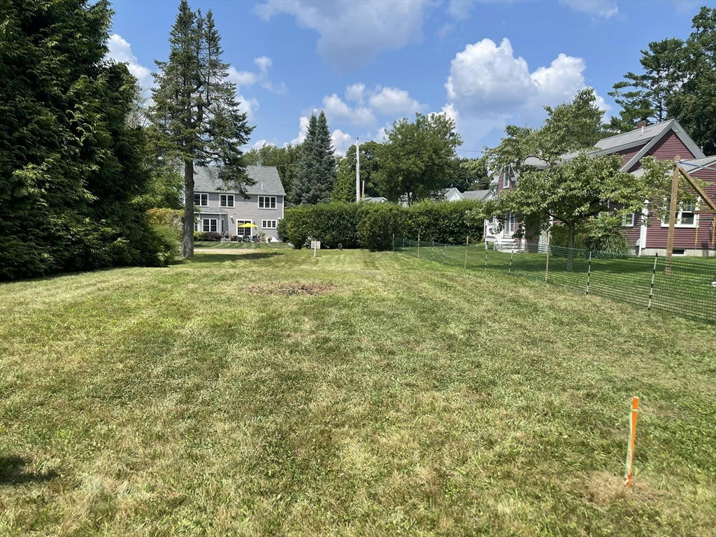 Hopkinton, Massachusetts, 01748, United States, 4 Bedrooms Bedrooms, ,3 BathroomsBathrooms,Residential,Active,1703494