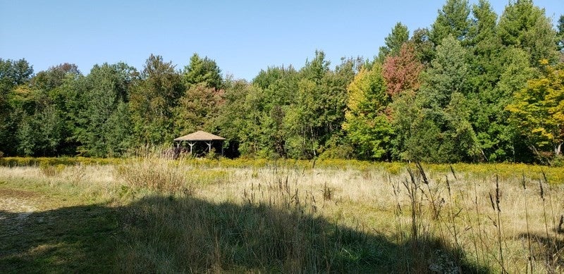 Washington, Massachusetts, 01223, United States, 22 Bedrooms Bedrooms, ,21 BathroomsBathrooms,Residential,Active,1952629