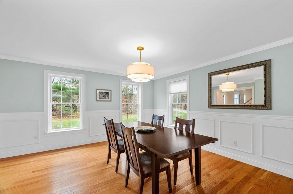 West Newbury, Massachusetts, 01985, United States, 4 Bedrooms Bedrooms, ,4 BathroomsBathrooms,Residential,Active,1986888