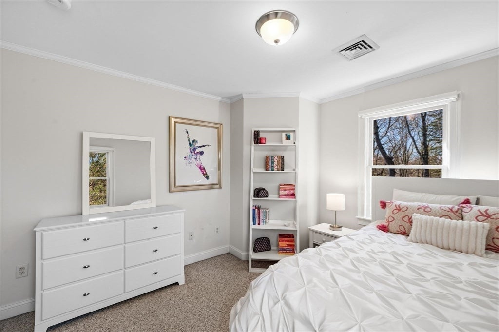 West Newbury, Massachusetts, 01985, United States, 4 Bedrooms Bedrooms, ,4 BathroomsBathrooms,Residential,Active,2044161