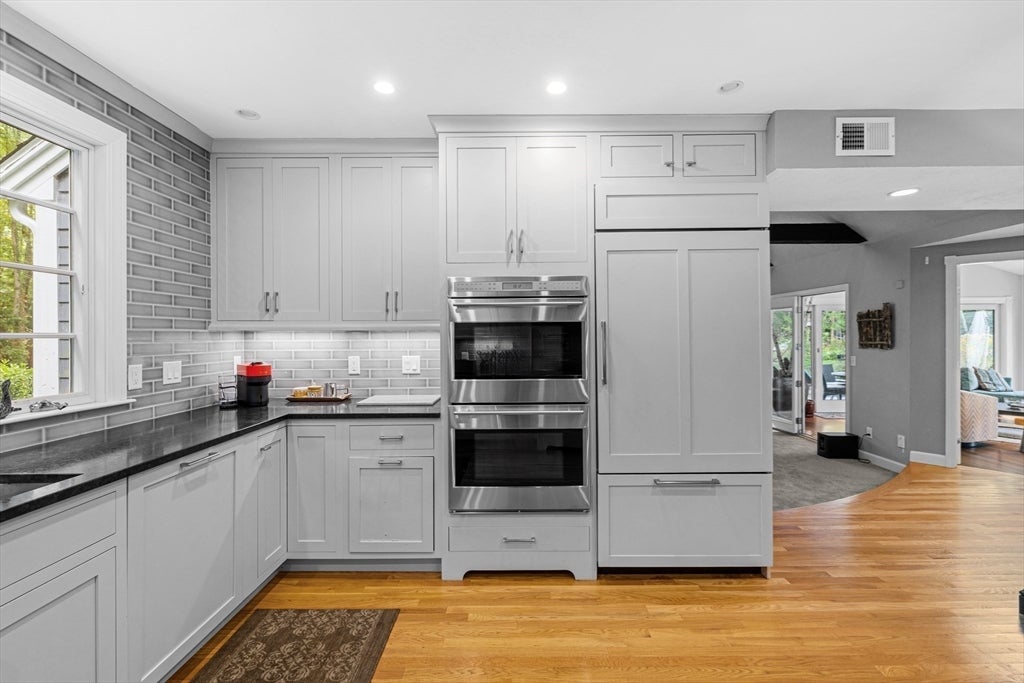 Norwell, Massachusetts, 02061, United States, 4 Bedrooms Bedrooms, ,4 BathroomsBathrooms,Residential,Active,1952760