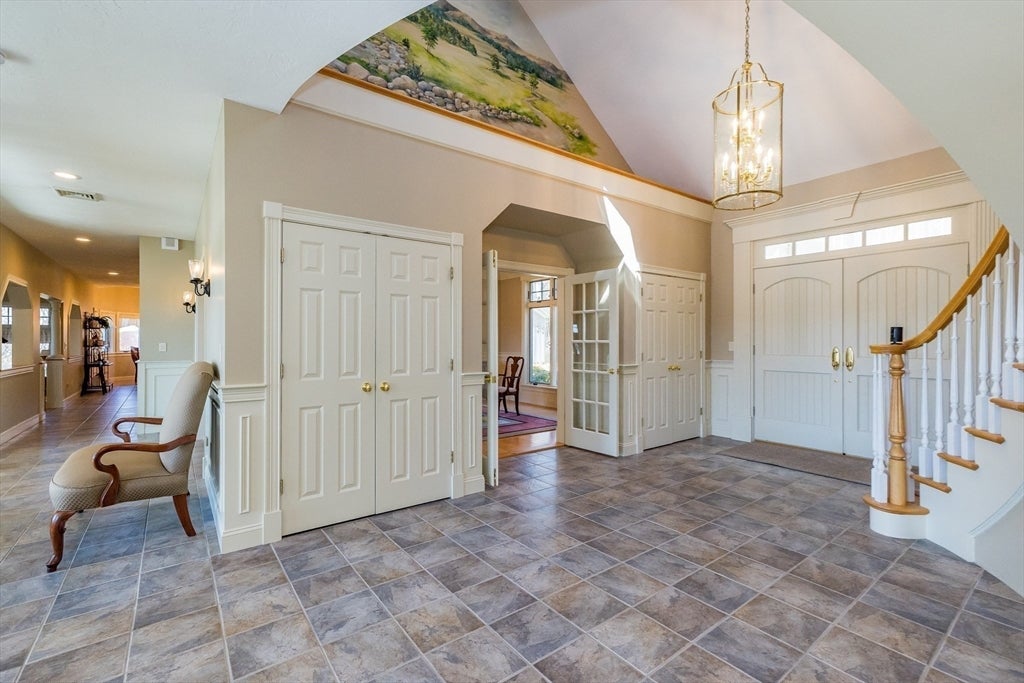 Pittsfield, New Hampshire, 03263, United States, 4 Bedrooms Bedrooms, ,5 BathroomsBathrooms,Residential,Active,1860238