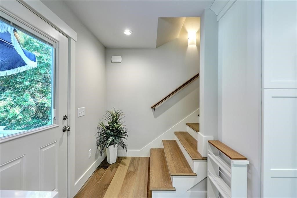 South Kingstown, Rhode Island, 02879, United States, 2 Bedrooms Bedrooms, ,3 BathroomsBathrooms,Residential,Active,2045783