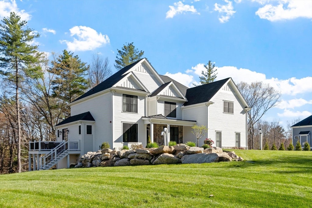 Hopkinton, Massachusetts, 01748, United States, 4 Bedrooms Bedrooms, ,6 BathroomsBathrooms,Residential,Active,2044538