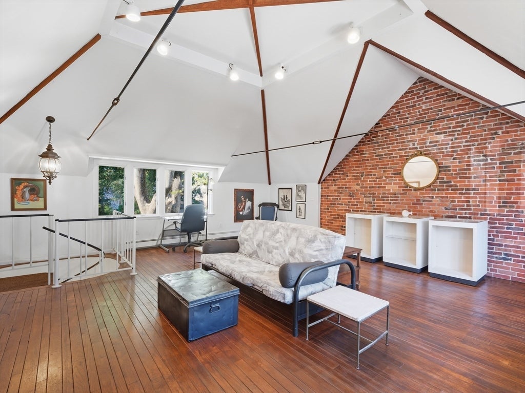 Newburyport, Massachusetts, 01950, United States, 3 Bedrooms Bedrooms, ,3 BathroomsBathrooms,Residential,Active,2045626