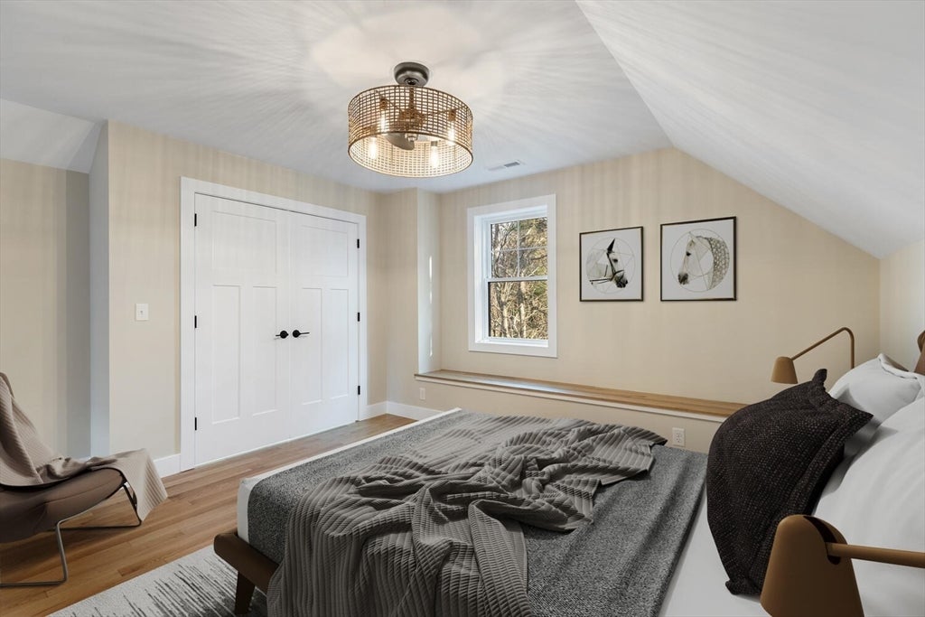 Wakefield, Massachusetts, 01880, United States, 4 Bedrooms Bedrooms, ,4 BathroomsBathrooms,Residential,Active,2010201