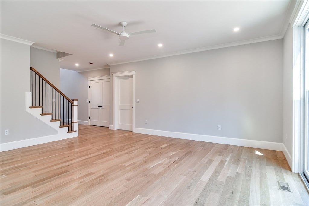 Hopkinton, Massachusetts, 01748, United States, 5 Bedrooms Bedrooms, ,6 BathroomsBathrooms,Residential,Active,1781577