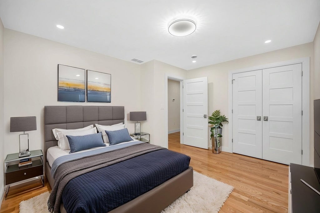 Wilmington, Massachusetts, 01887, United States, 4 Bedrooms Bedrooms, ,3 BathroomsBathrooms,Residential,Active,2043113