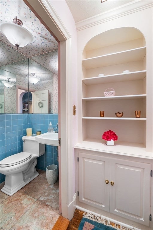 Swampscott, Massachusetts, 01907, United States, 6 Bedrooms Bedrooms, ,4 BathroomsBathrooms,Residential,Active,2007274