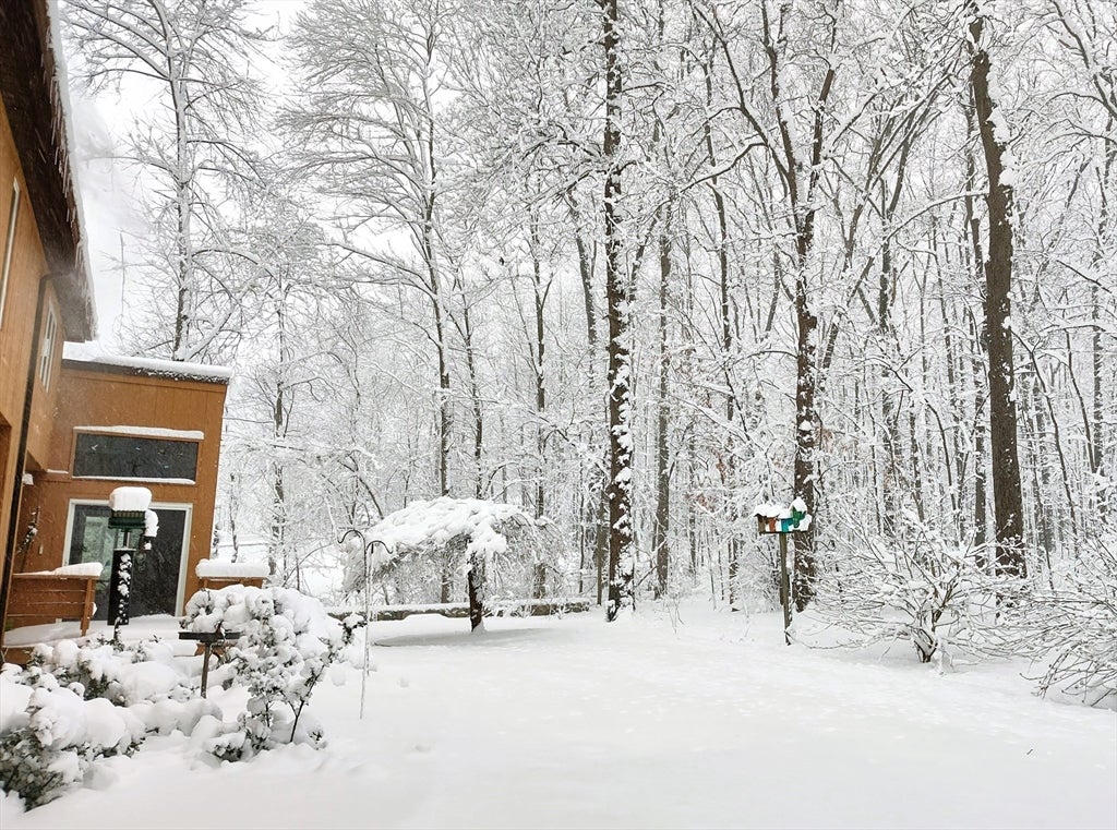 Shrewsbury, Massachusetts, 01545, United States, 4 Bedrooms Bedrooms, ,5 BathroomsBathrooms,Residential,Active,1968373