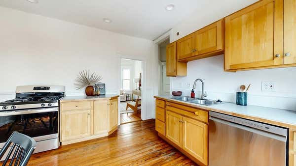 67 WASHBURN AVE APT 3, CAMBRIDGE, MA 02140, photo 4 of 16