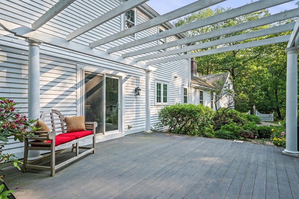 Boxford, Massachusetts, 01921, United States, 3 Bedrooms Bedrooms, ,4 BathroomsBathrooms,Residential,Active,1990670