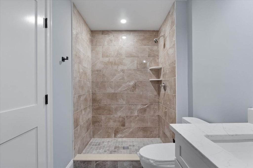 Dedham, Massachusetts, 02026, United States, 10 Bedrooms Bedrooms, ,10 BathroomsBathrooms,Residential,Active,1922663