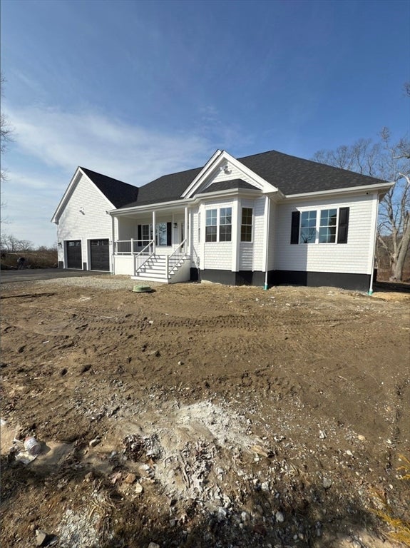 Dartmouth, Massachusetts, 02748, United States, 5 Bedrooms Bedrooms, ,4 BathroomsBathrooms,Residential,Active,1997881