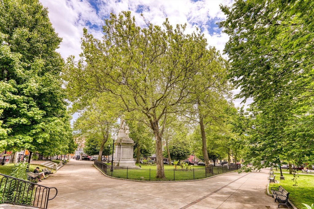 Boston, Massachusetts, 02129, United States, 4 Bedrooms Bedrooms, ,4 BathroomsBathrooms,Residential,Active,2043810