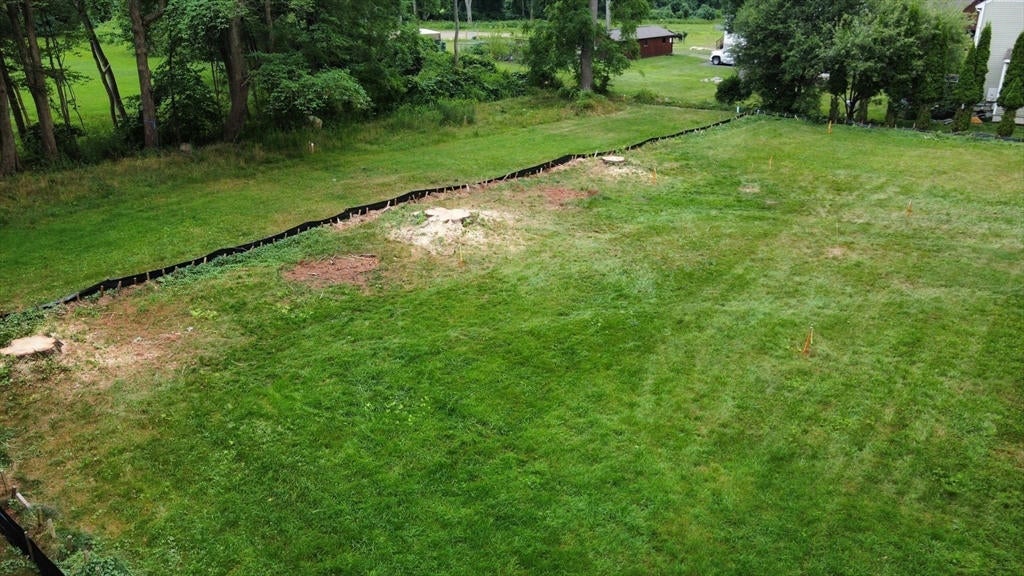 Hopkinton, Massachusetts, 01748, United States, 4 Bedrooms Bedrooms, ,3 BathroomsBathrooms,Residential,Active,1703494