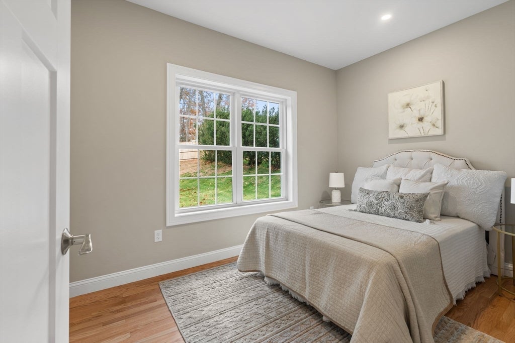 Andover, Massachusetts, 01810, United States, 4 Bedrooms Bedrooms, ,3 BathroomsBathrooms,Residential,Active,1990653