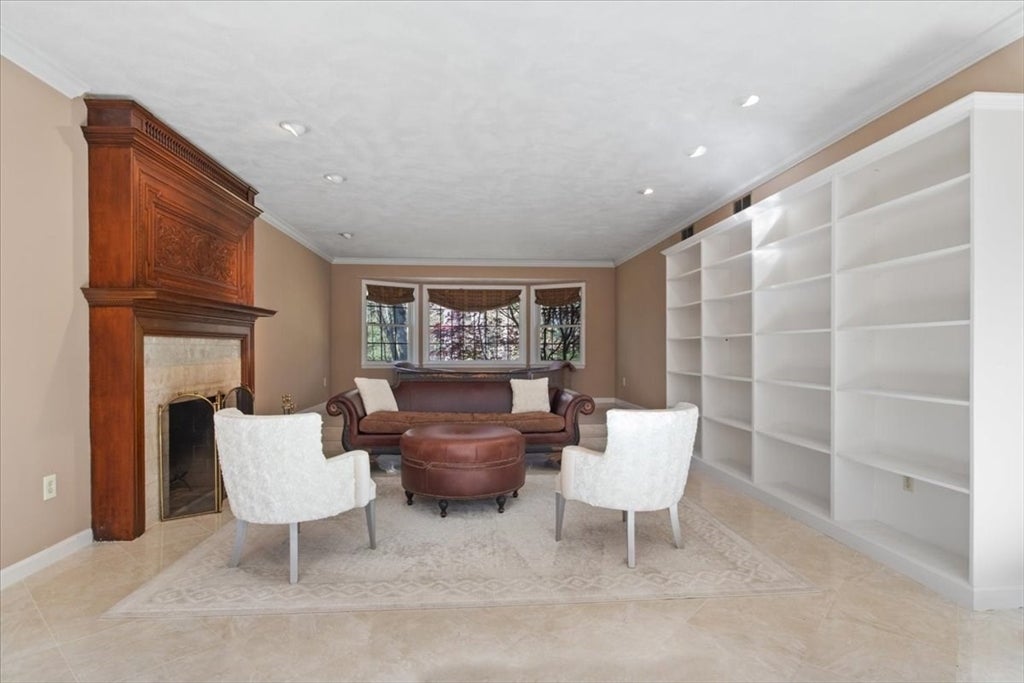 Medfield, Massachusetts, 02052, United States, 5 Bedrooms Bedrooms, ,4 BathroomsBathrooms,Residential,Active,1790178