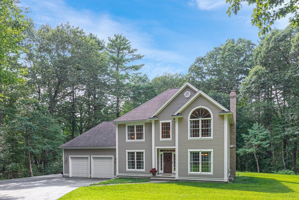 Ipswich, Massachusetts, 01938, United States, 4 Bedrooms Bedrooms, ,3 BathroomsBathrooms,Residential,Active,1922346