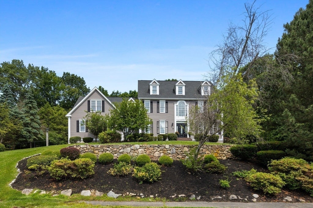 Shrewsbury, Massachusetts, 01545, United States, 6 Bedrooms Bedrooms, ,5 BathroomsBathrooms,Residential,Active,1904160
