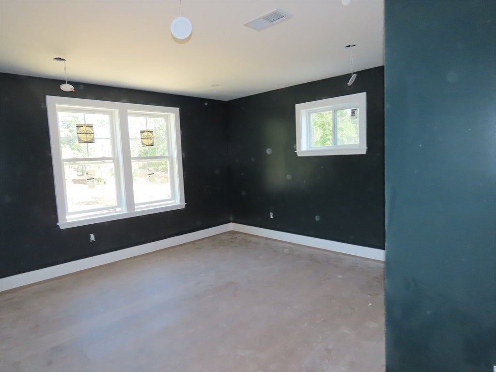 Plymouth, Massachusetts, 02360, United States, 4 Bedrooms Bedrooms, ,3 BathroomsBathrooms,Residential,Active,1941144