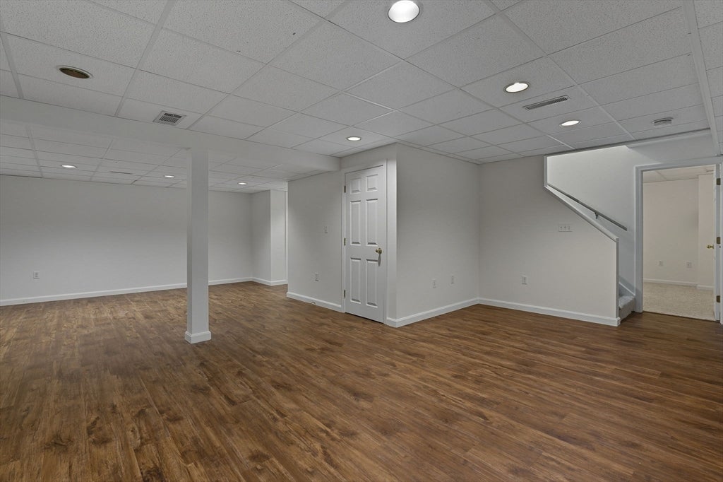 Westford, Massachusetts, 01886, United States, 4 Bedrooms Bedrooms, ,4 BathroomsBathrooms,Residential,Active,1971779