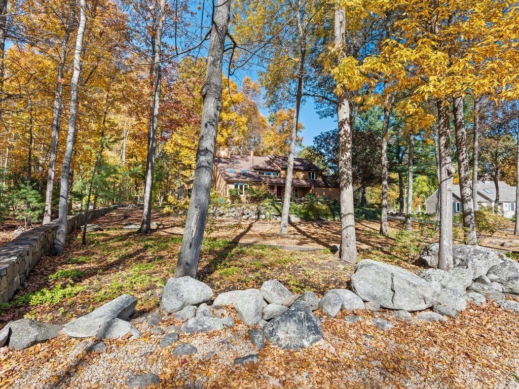 Shrewsbury, Massachusetts, 01545, United States, 4 Bedrooms Bedrooms, ,5 BathroomsBathrooms,Residential,Active,1968373