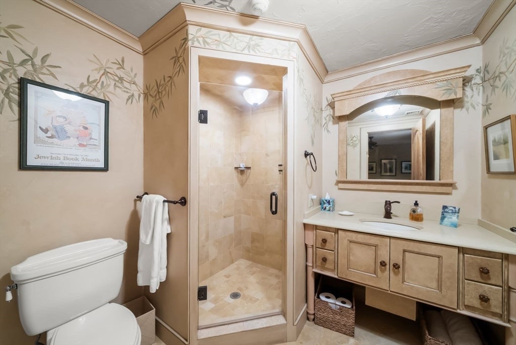 Boston, Massachusetts, 02108, United States, 3 Bedrooms Bedrooms, ,4 BathroomsBathrooms,Residential,Active,1960165