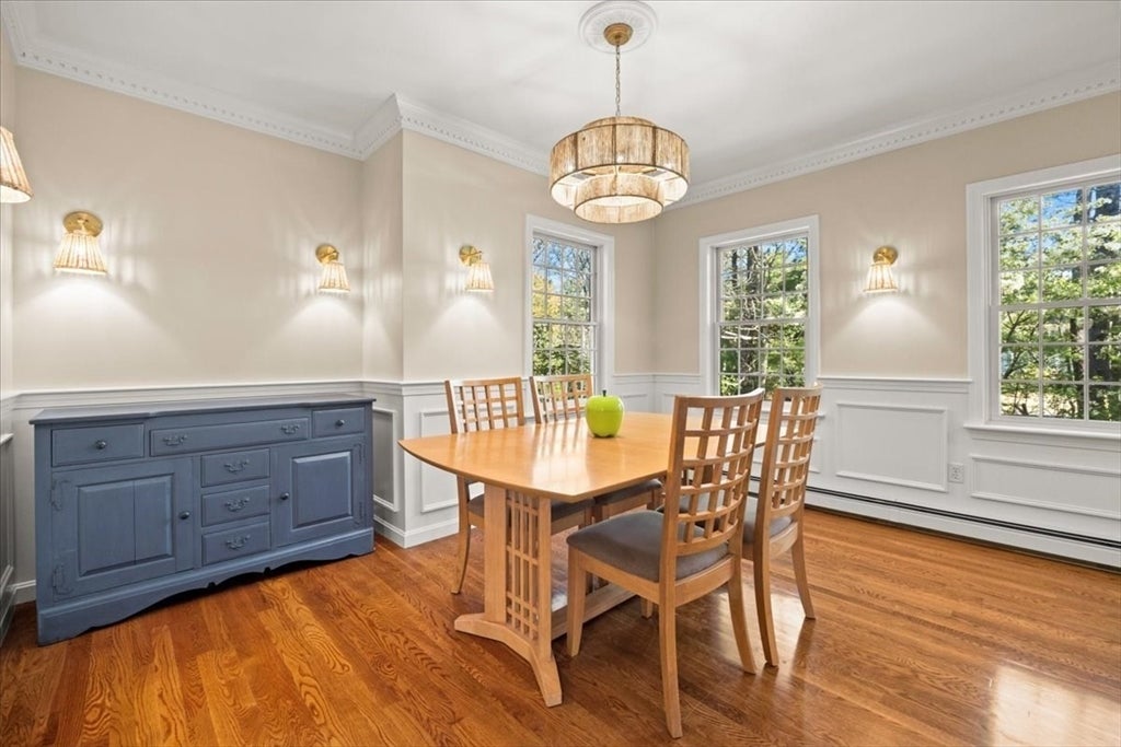 Bourne, Massachusetts, 02532, United States, 4 Bedrooms Bedrooms, ,4 BathroomsBathrooms,Residential,Active,2052070