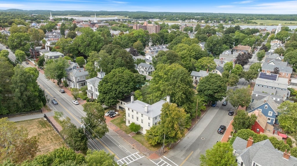 Newburyport, Massachusetts, 01950, United States, 3 Bedrooms Bedrooms, ,2 BathroomsBathrooms,Residential,Active,1944278
