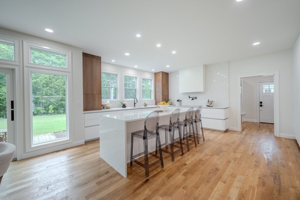 Newton, Massachusetts, 02466, United States, 5 Bedrooms Bedrooms, ,5 BathroomsBathrooms,Residential,Active,1884884
