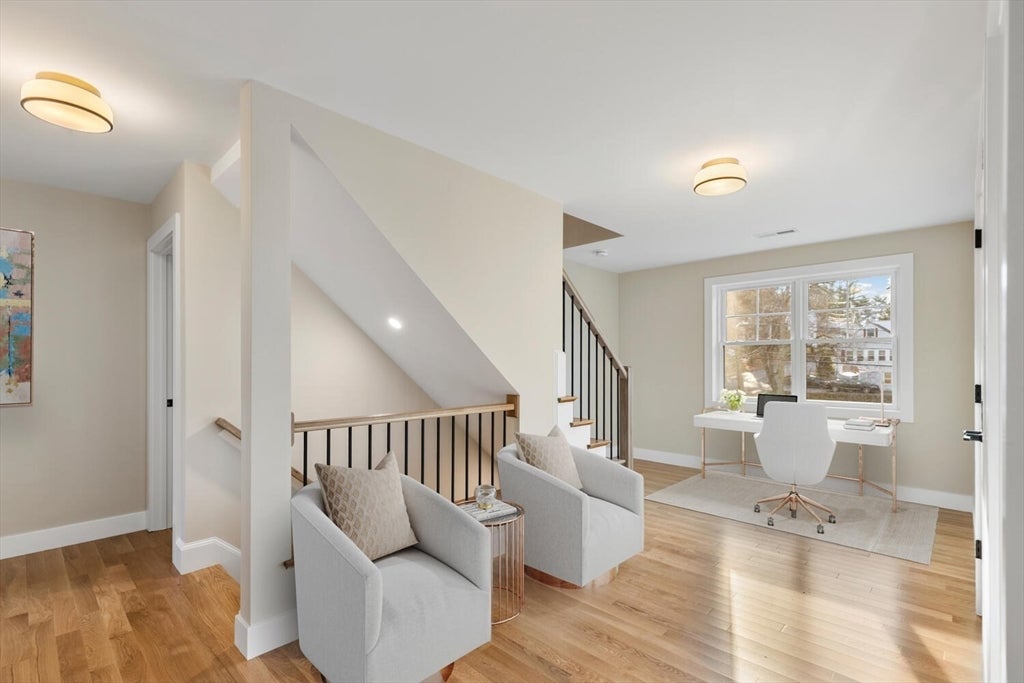 Wakefield, Massachusetts, 01880, United States, 4 Bedrooms Bedrooms, ,4 BathroomsBathrooms,Residential,Active,2010201