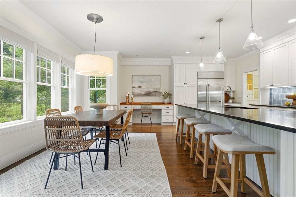 Concord, Massachusetts, 01742, United States, 6 Bedrooms Bedrooms, ,7 BathroomsBathrooms,Residential,Active,2044996