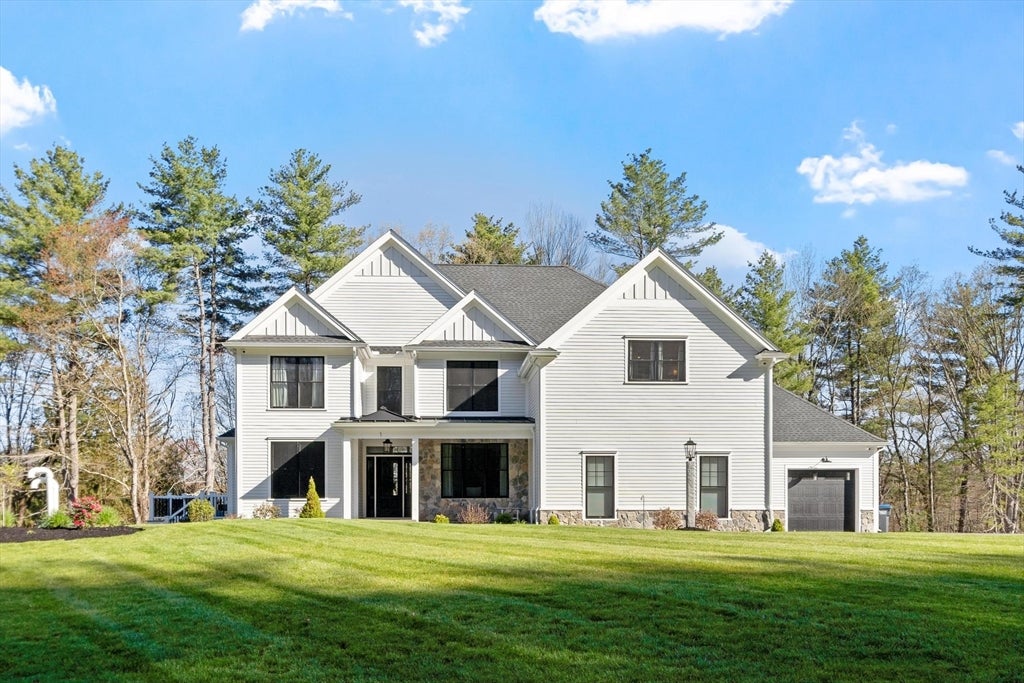 Hopkinton, Massachusetts, 01748, United States, 4 Bedrooms Bedrooms, ,6 BathroomsBathrooms,Residential,Active,2044538