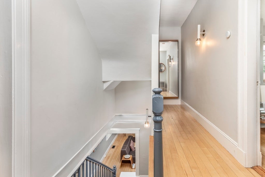 Marblehead, Massachusetts, 01945, United States, 5 Bedrooms Bedrooms, ,4 BathroomsBathrooms,Residential,Active,1993678