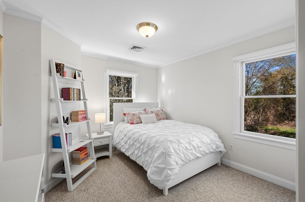 West Newbury, Massachusetts, 01985, United States, 4 Bedrooms Bedrooms, ,4 BathroomsBathrooms,Residential,Active,2044161