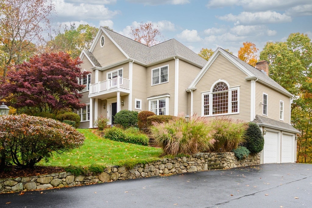 Norwell, Massachusetts, 02061, United States, 4 Bedrooms Bedrooms, ,4 BathroomsBathrooms,Residential,Active,1986892