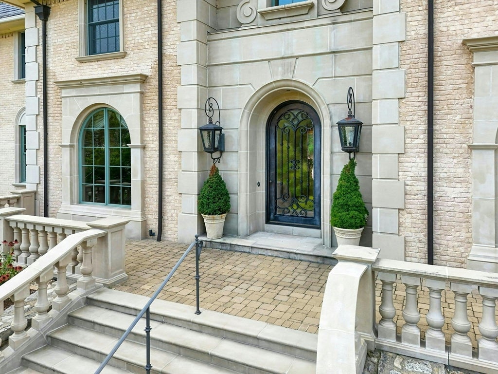 Hopkinton, Massachusetts, 01748, United States, 5 Bedrooms Bedrooms, ,8 BathroomsBathrooms,Residential,Active,1953005