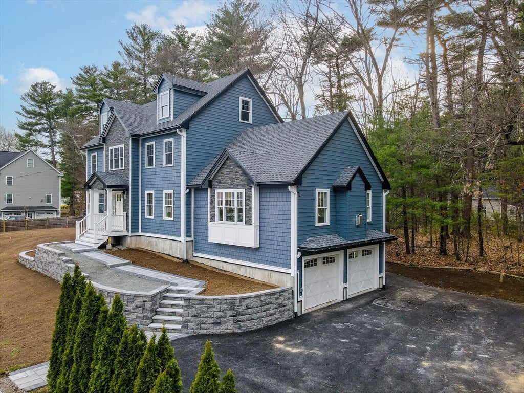 Wilmington, Massachusetts, 01887, United States, 4 Bedrooms Bedrooms, ,3 BathroomsBathrooms,Residential,Active,2043113