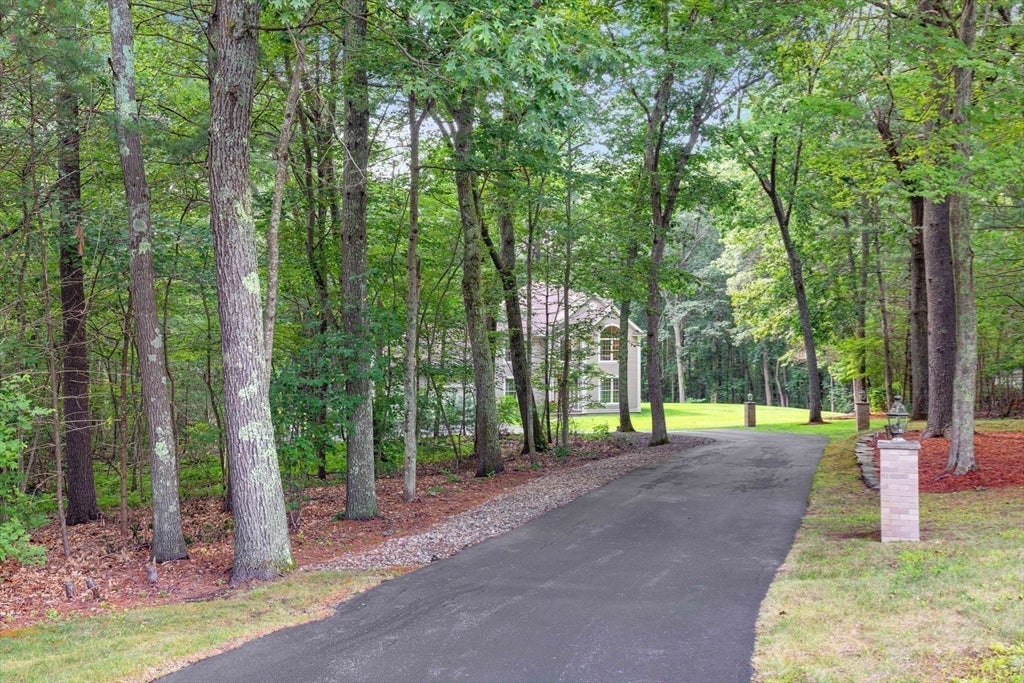 Ipswich, Massachusetts, 01938, United States, 4 Bedrooms Bedrooms, ,3 BathroomsBathrooms,Residential,Active,1922346
