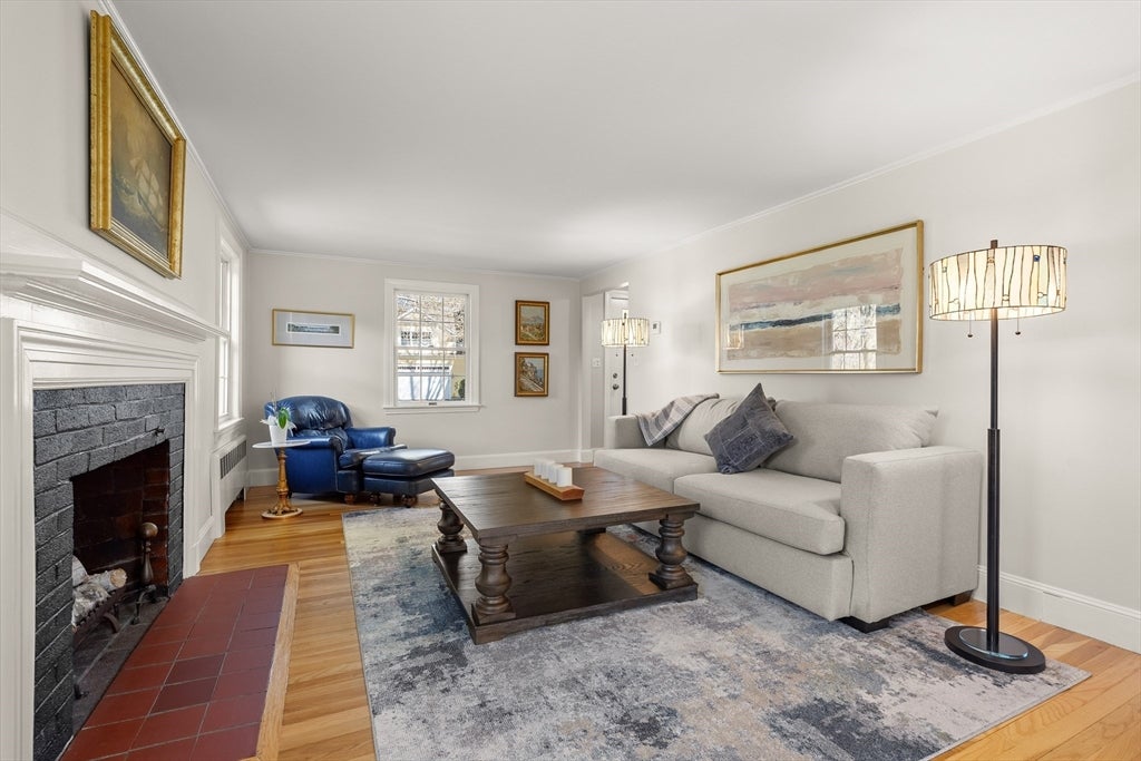 Winchester, Massachusetts, 01890, United States, 4 Bedrooms Bedrooms, ,3 BathroomsBathrooms,Residential,Active,2043140