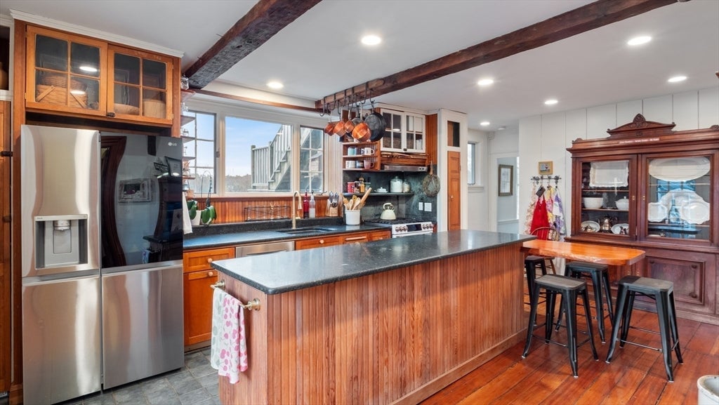 Newbury, Massachusetts, 01951, United States, 5 Bedrooms Bedrooms, ,5 BathroomsBathrooms,Residential,Active,2045691