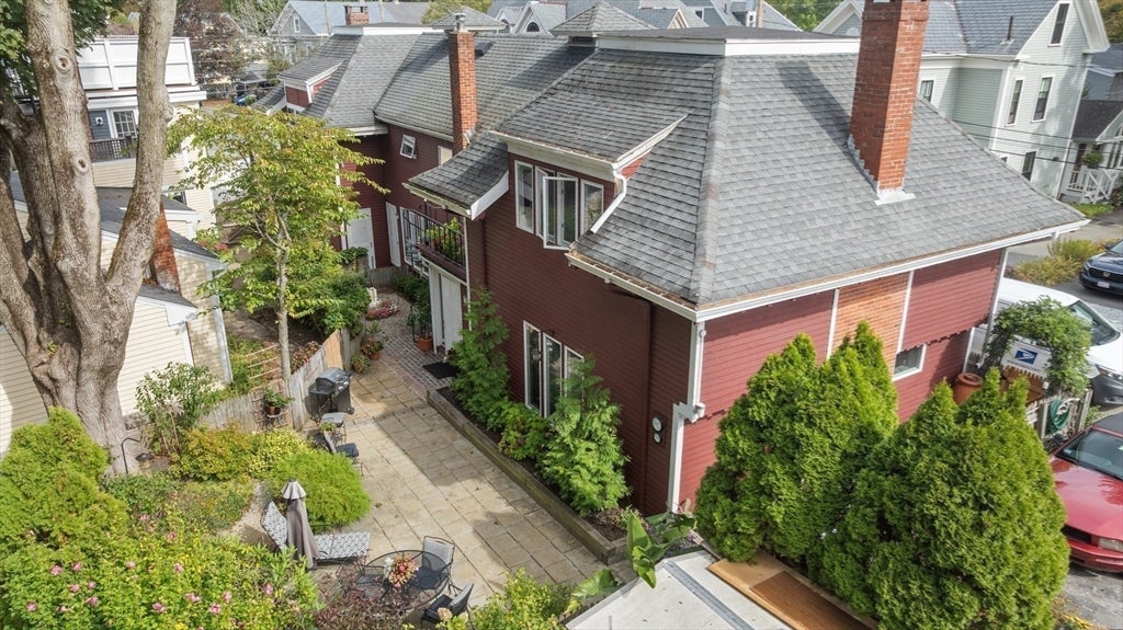Newburyport, Massachusetts, 01950, United States, 3 Bedrooms Bedrooms, ,3 BathroomsBathrooms,Residential,Active,2045626